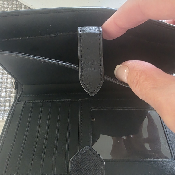 Kate SPADE Womens Wallet - Picture 4 of 6